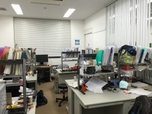 学生居室（実験室の隣の部屋）