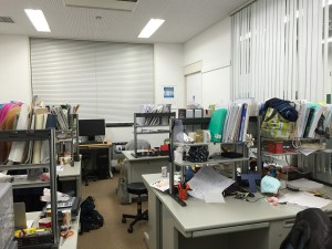学生居室(実験室の隣の部屋)
